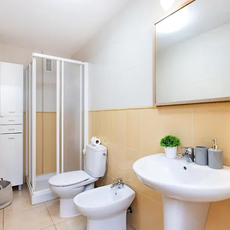 Duplex Tranquilo Cerca De La Playa, 2 Terrazas, Estacionamiento Gratuito - Es-279-16 *