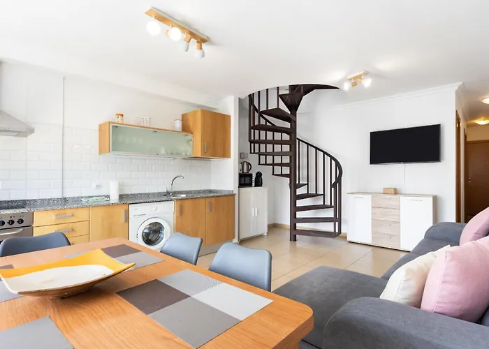 Duplex Tranquilo Cerca De La Playa, 2 Terrazas, Estacionamiento Gratuito - Es-279-16 * ギア・デ・イソラ